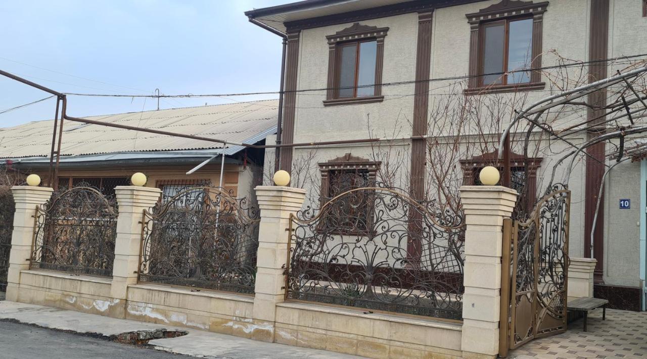 오쉬 Sultan Saray 호스텔 외부 사진