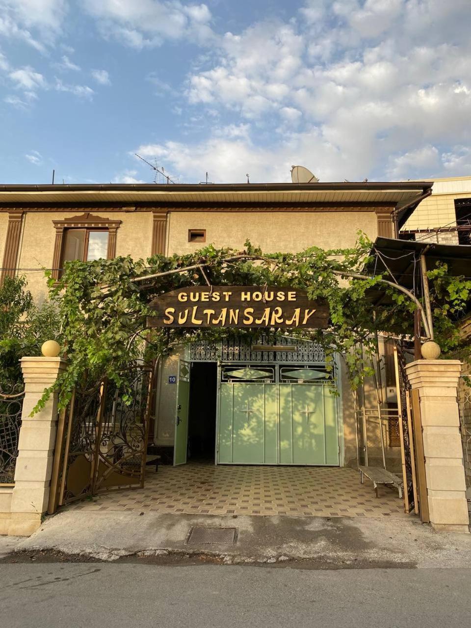 오쉬 Sultan Saray 호스텔 외부 사진